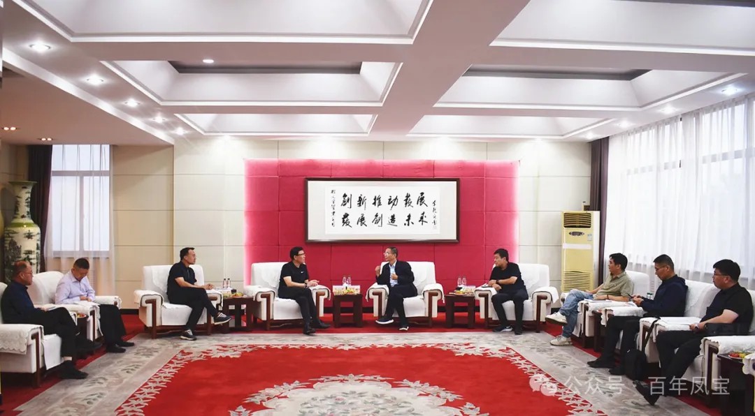 山东日照港集团董事长张江南一行到乐动网站-乐动（中国）一站式服务官方网站
走访调研