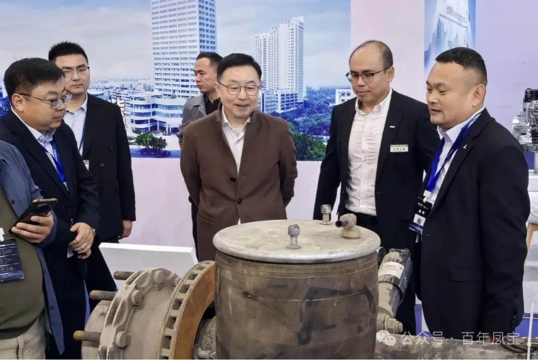 乐动网站-乐动（中国）一站式服务官方网站
重科系列高效节能产品亮相中国国际商用车展
